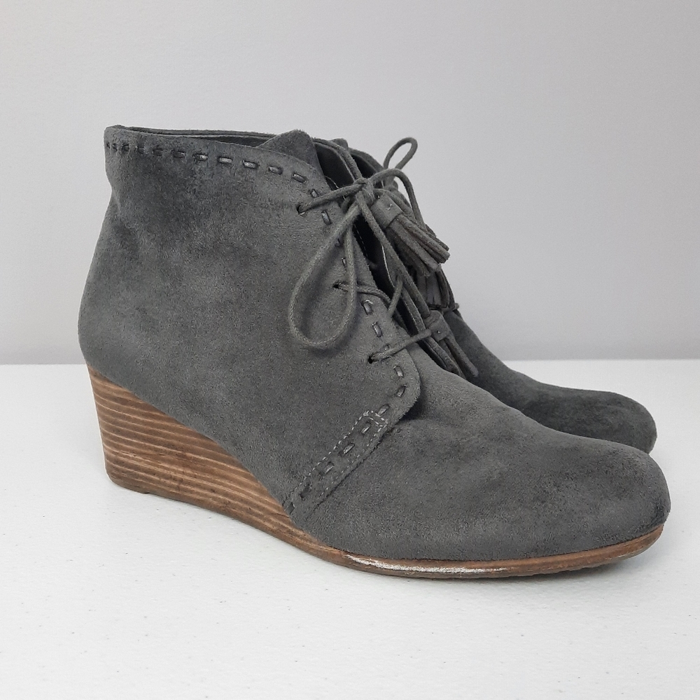 Dr. Scholl's Deluxe Gray Faux Suede Wedge Ankle Booties size 9